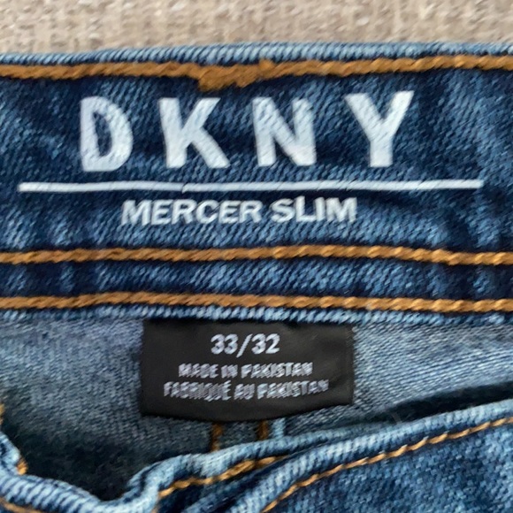 DKNY “Mercer Slim” jeans. Size 33/32 - Picture 9 of 9